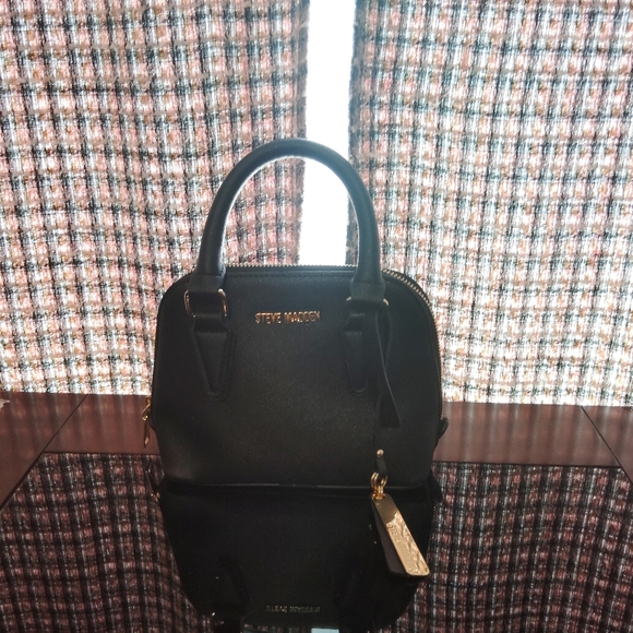Steve Madden Mini/ Small Purse With Side Tag - Picture 2 of 16